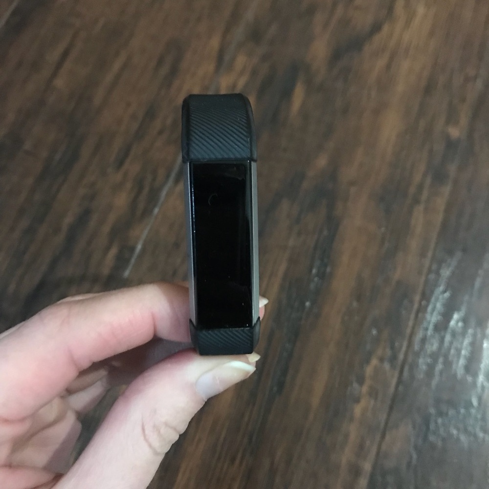 Fitbit Alta Bundle